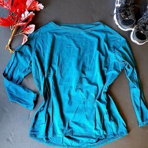 Lululemon Teal Long Sleeve Shirt